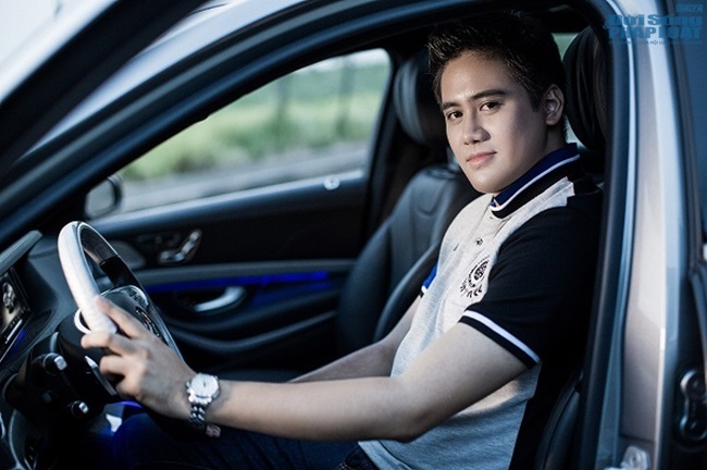 Ngắm vẻ điển trai của nghệ sĩ Violon trẻ tài năng Bùi Công Duy